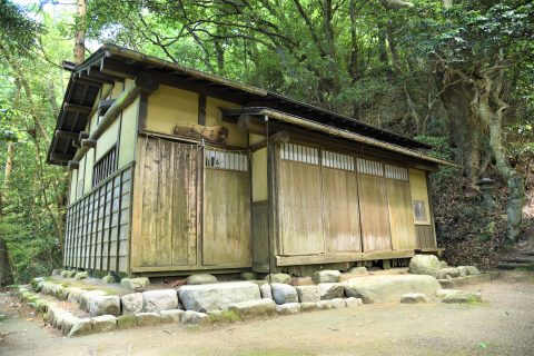 乙子神社草庵